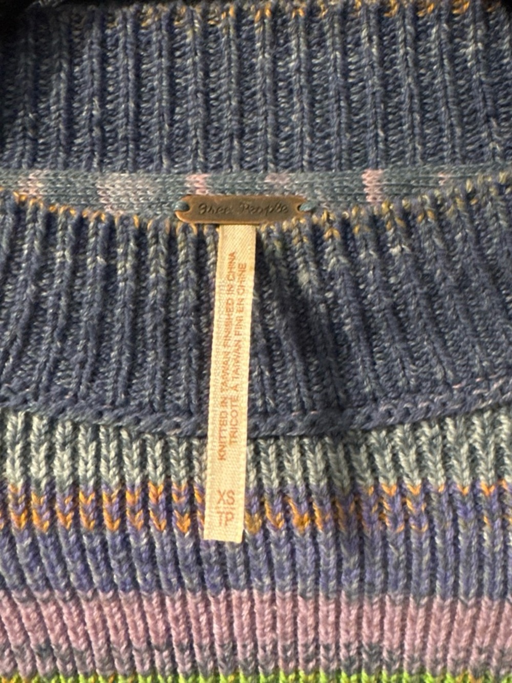 Sweater - Picture 4 of 4